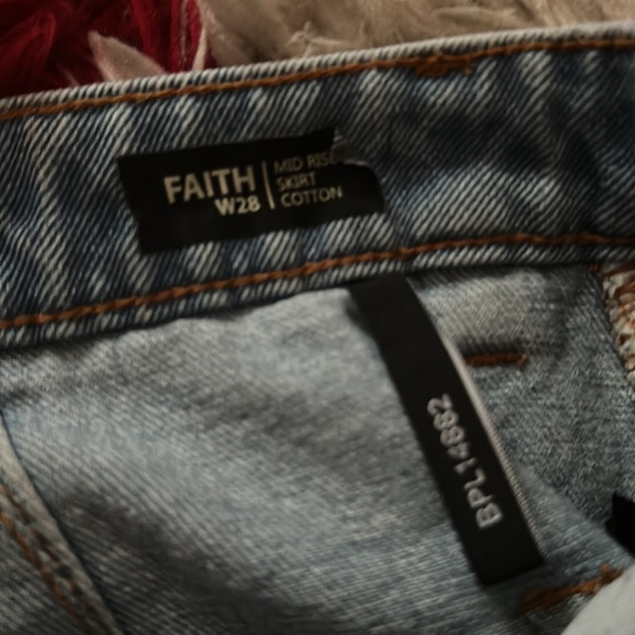 Buffalo David Bitton Embroidered Denim Button Up Skirt Size 28 Faith Mid Rise🌸 - Picture 7 of 7